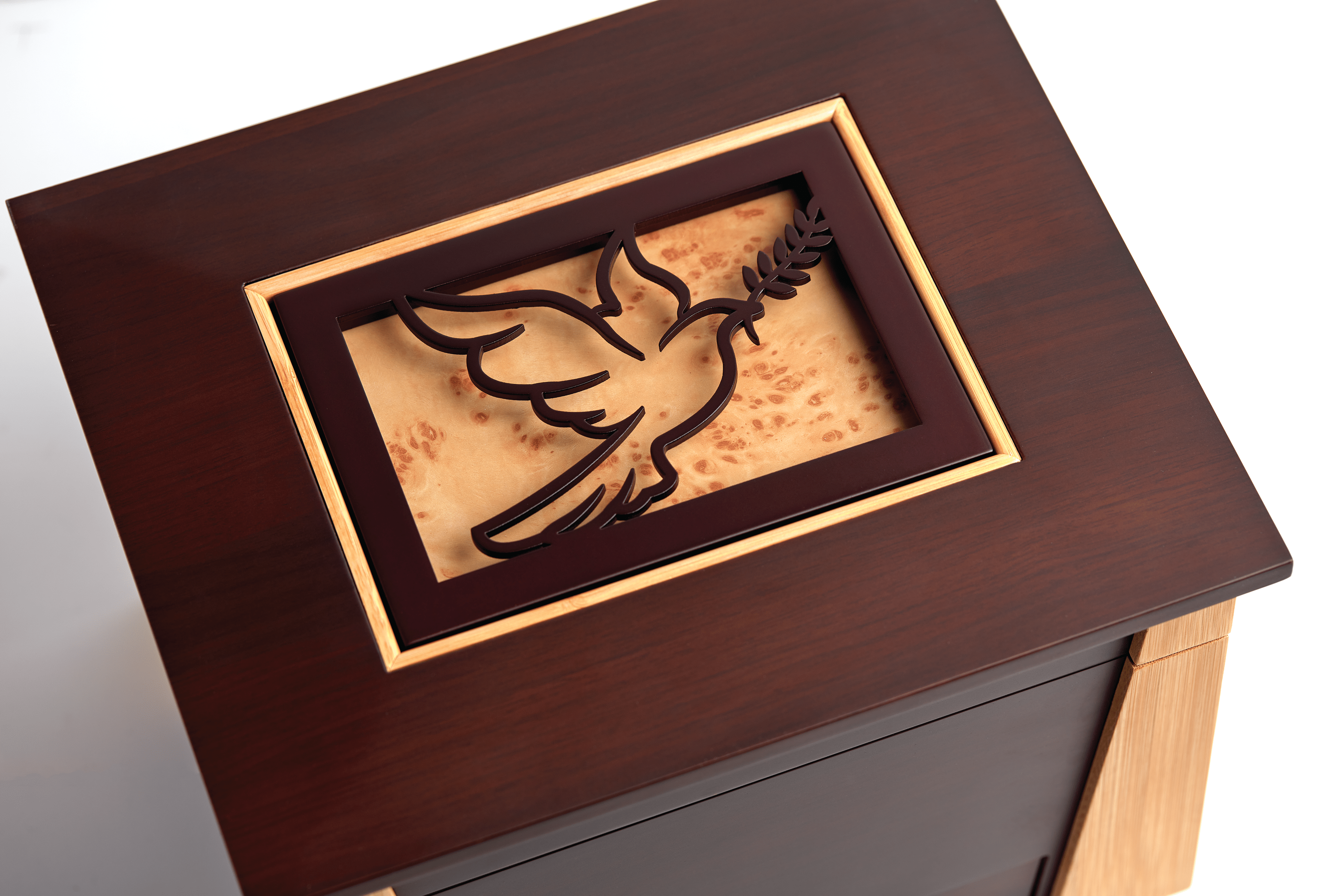 Cygnus Legacy Chest
